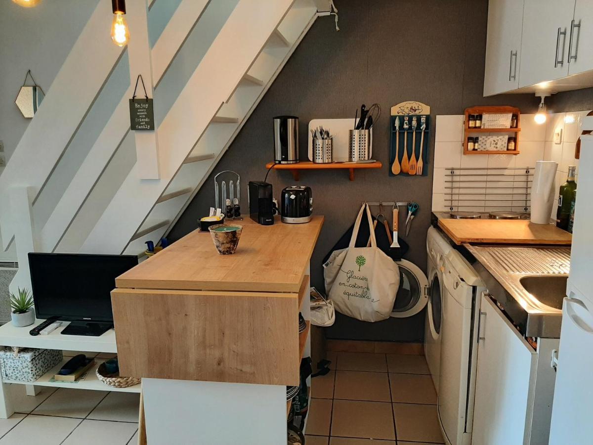 Charmante Villa Patio Avec Terrasse : Proche Plages Et Centre, Ideale Pour 4 Personnes - Fr-1-239-789 كابروتو المظهر الخارجي الصورة